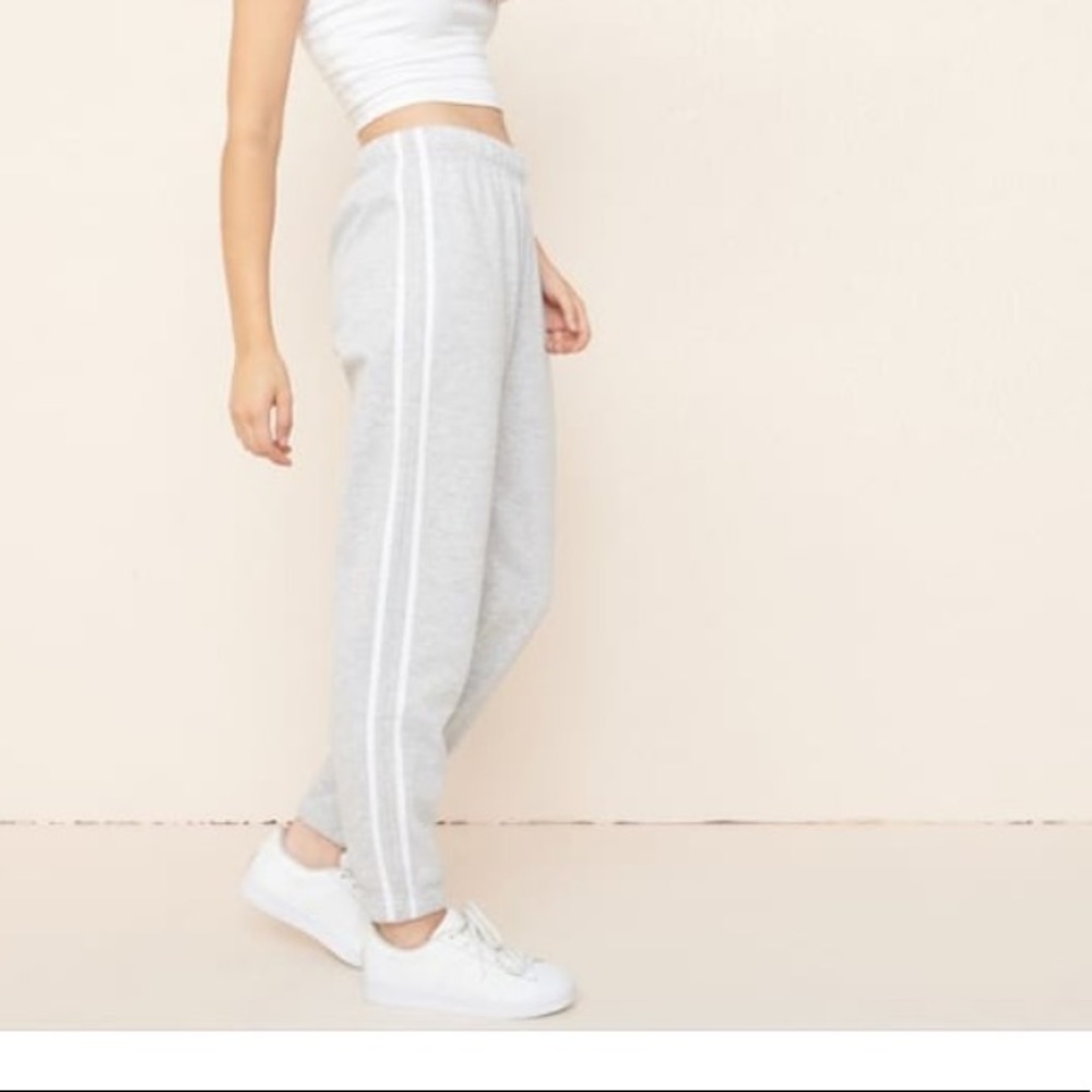 Garage light grey joggers